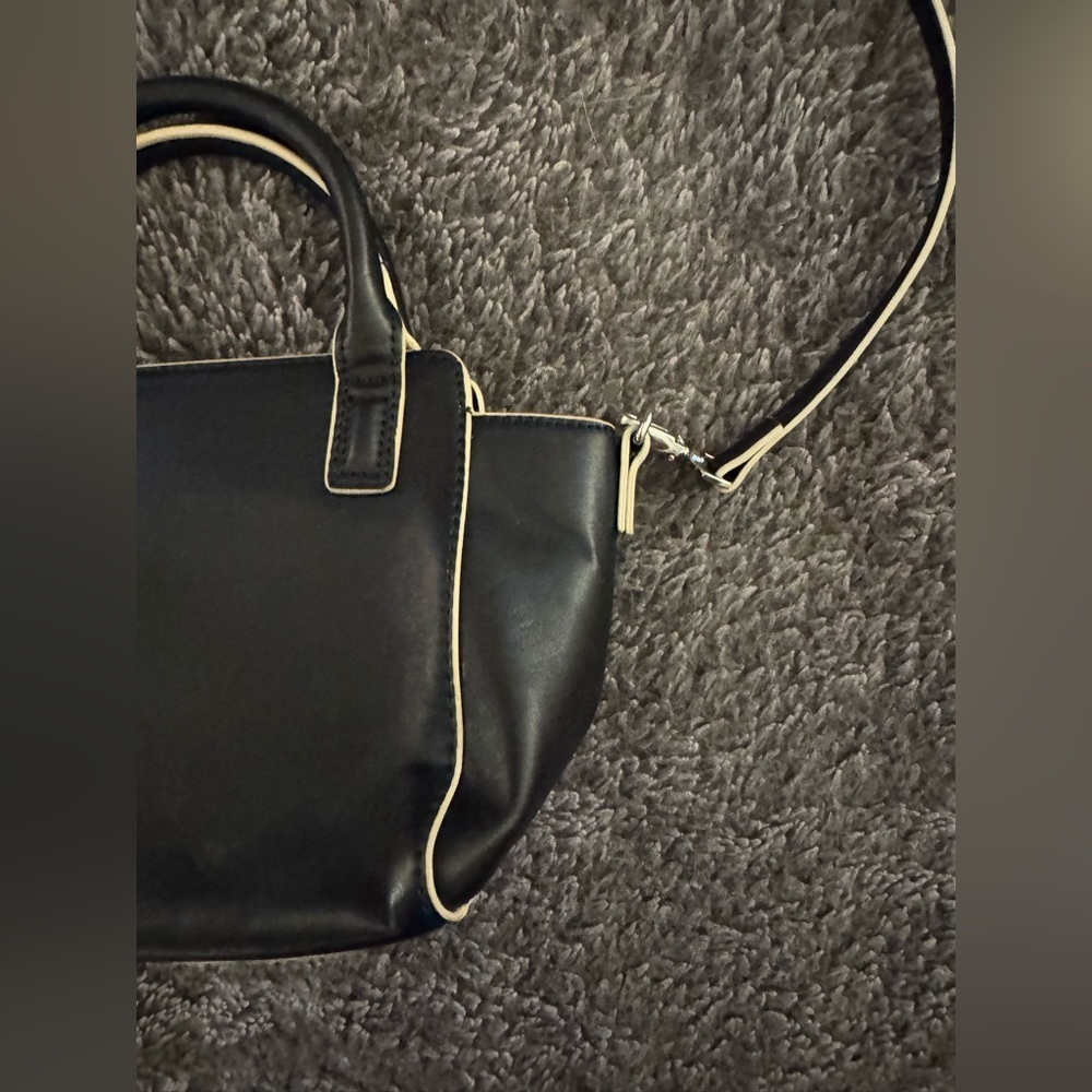 VERA BRADLEY Small Faux Leather Crossbody - Picture 9 of 15